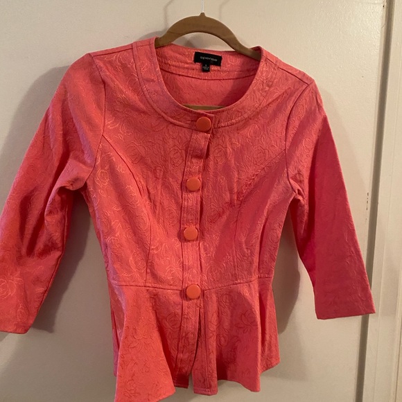 Women jacket, pant, skirts, suits sizes 2, 4 or 4P. $30-$40 or best offer. - Picture 4 of 16